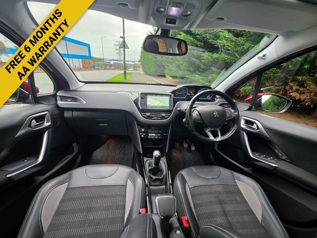 Peugeot 2008 Puretech Allure Premium Suv KO19XRR Red #2