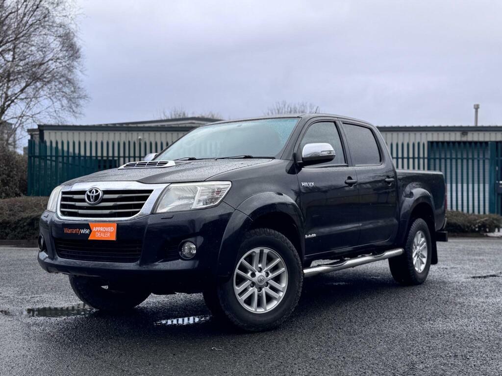 Toyota HILUX 3.0 D-4d Invincible 4Wd Black #2