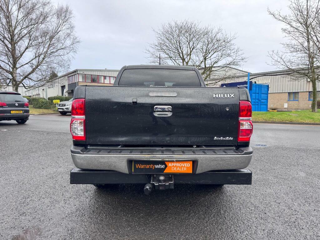 Toyota HILUX 3.0 D-4d Invincible 4Wd Black #6