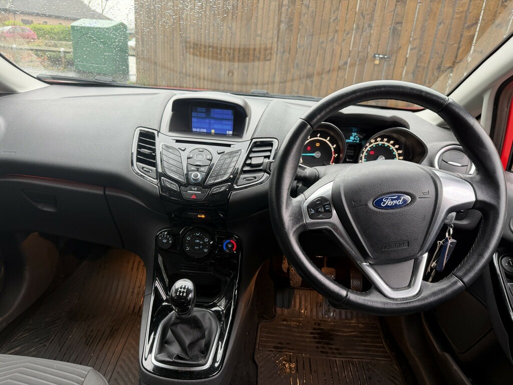 Ford Fiesta 1.3 Zetec SO16THK Red #3