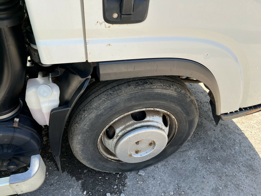 Isuzu  Td N35 150 W White #3