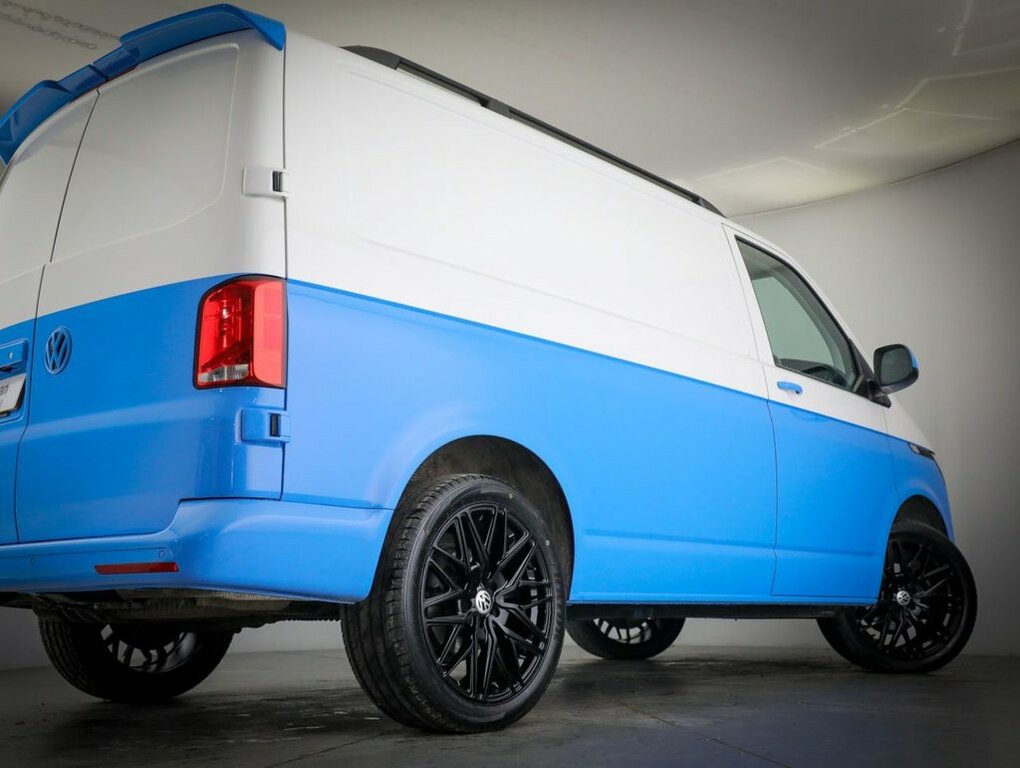 Volkswagen Transporter 2L Startline EX72KXM White #3