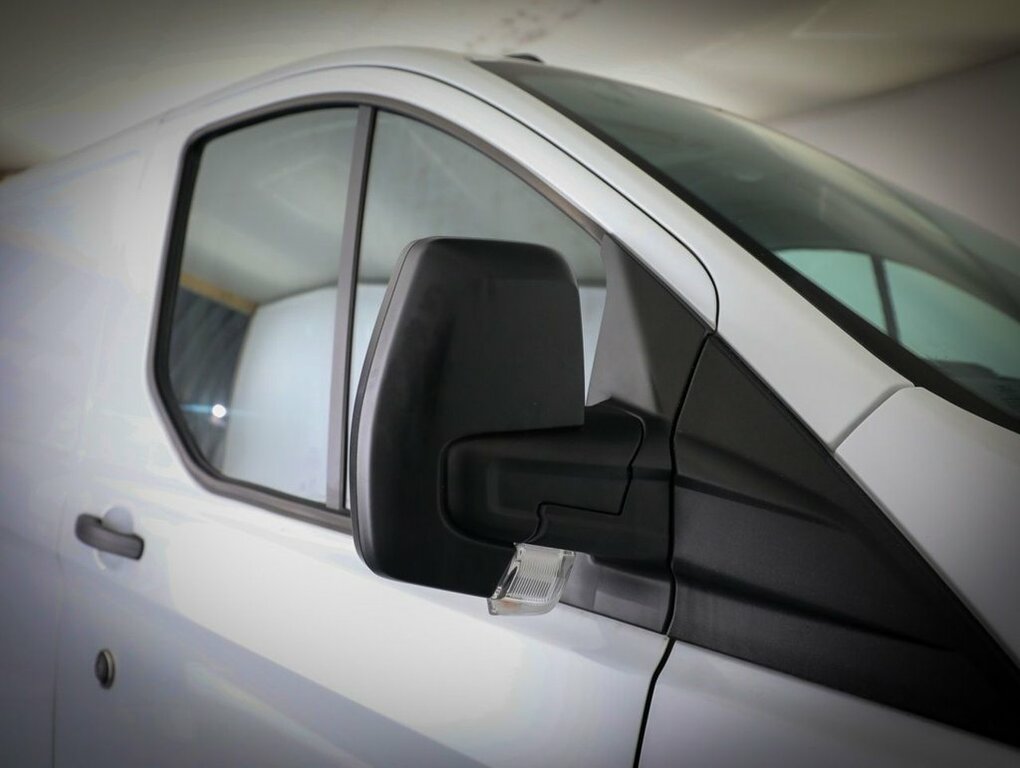 Ford Transit Custom 2L Leader CK72BHY White #6