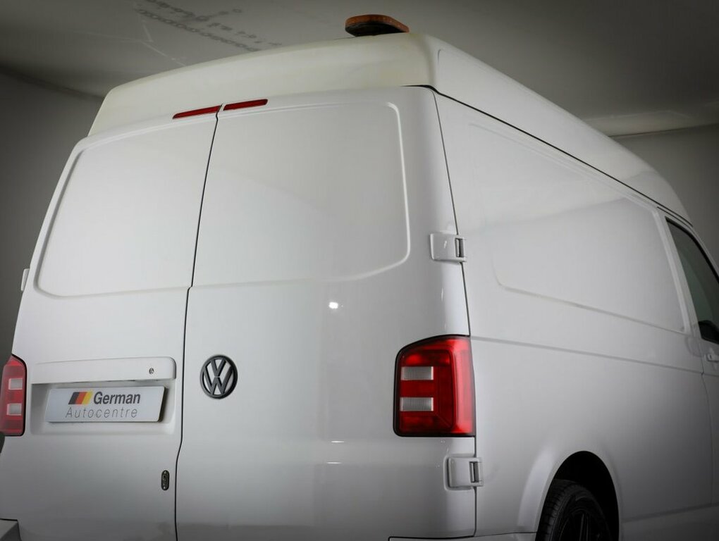 Volkswagen Transporter 2L Startline BD19PZH White #3