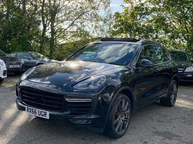 Porsche Cayenne 4.8T V8 Turbo Suv RX66UGR Black #2