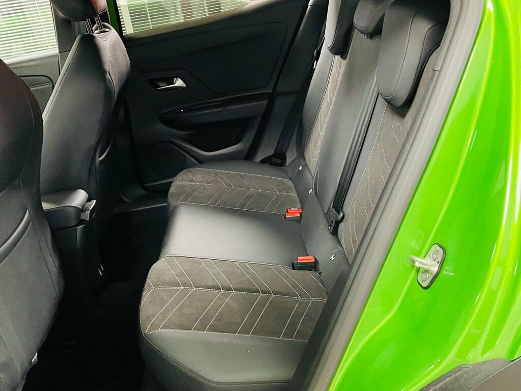 Vauxhall Mokka Suv 1.2 Turbo Ultimate Euro 6 Ss 2023 SY73XZW Green #3