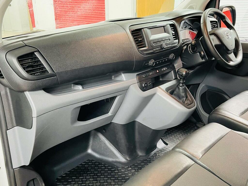Toyota PROACE Panel Van 1.5D Icon Medium Panel Van Mwb Euro 6 S White #4