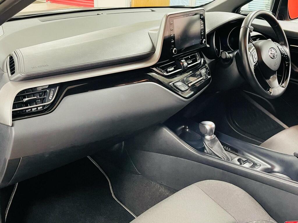 Toyota C-Hr Suv 1.8 Vvt-h Icon Cvt Euro 6 Ss 202070 FE70UAC Grey #5