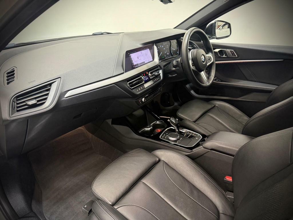 BMW 1 Series M Sport 2.0 5-Door   #2