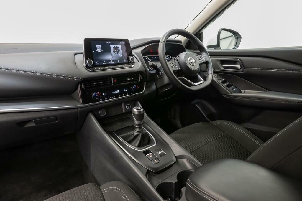 Nissan Qashqai 1.3 Mhev Acenta Premium #2