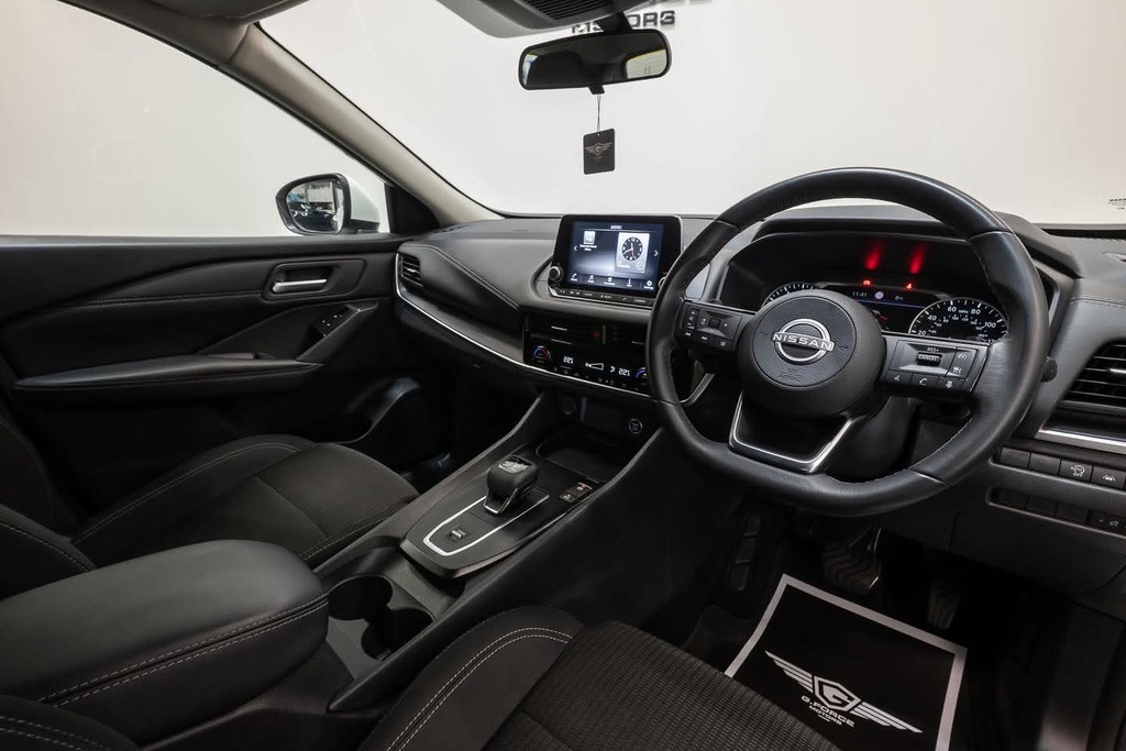 Nissan Qashqai 1.3 Dig-t Mhev Acenta Premium   #2