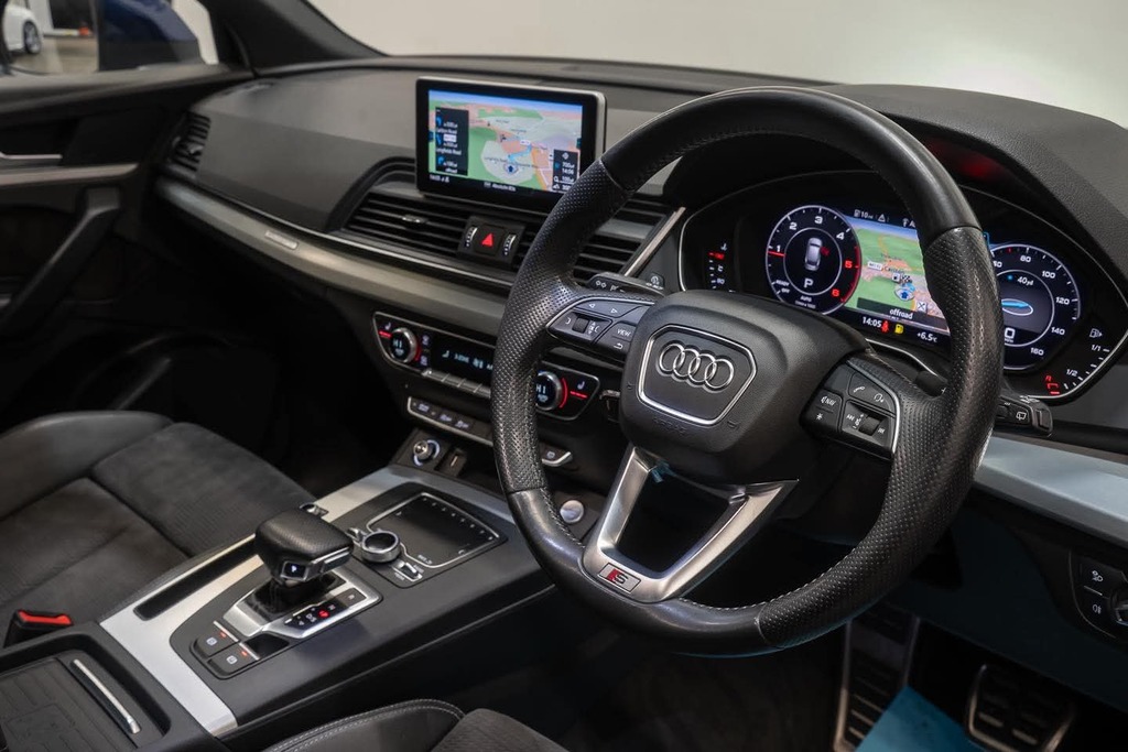 Audi Q5 2.0Tdi 40 S Line Quattro   #2
