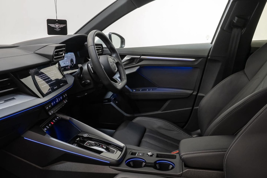 Audi A3 1.5 Tfsi E 40 S Line Sportback. #2
