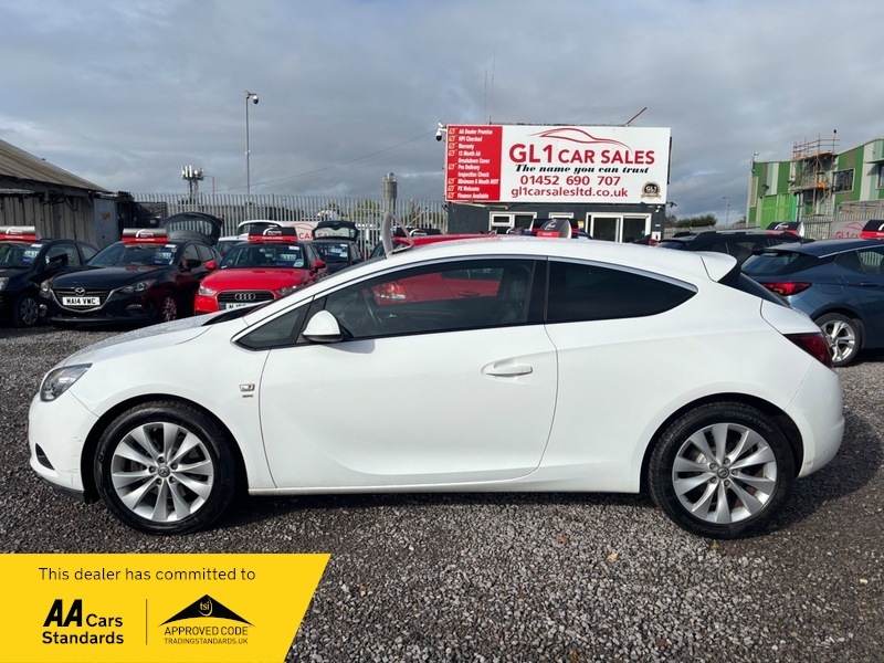 Vauxhall Astra GTC Sri S Sulez Complaintone FP65ZWN White #5