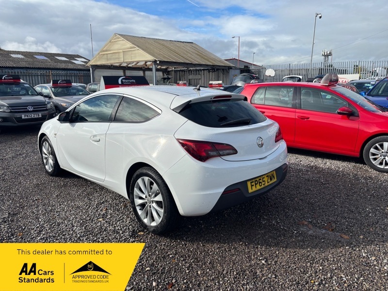 Vauxhall Astra GTC Sri S Sulez Complaintone FP65ZWN White #6