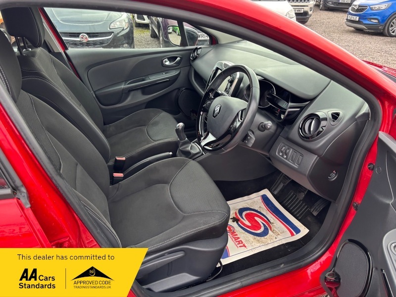 Renault Clio Dynamique Nav 16V Red
