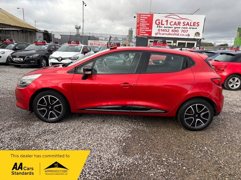 Renault Clio Dynamique Nav 16V DU66UEX Red #3