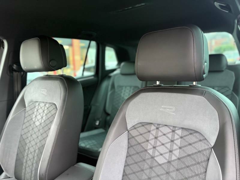 Volkswagen Tiguan 2.0 Tdi R-line Dsg - Fmdsh - 1 Owner - Fvwsh- BT72TYG Black #4