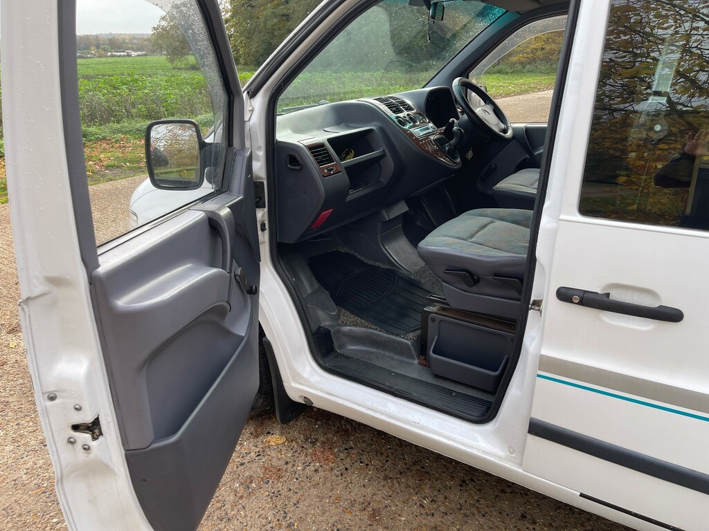 Mercedes-Benz Vito Camper Van  #12