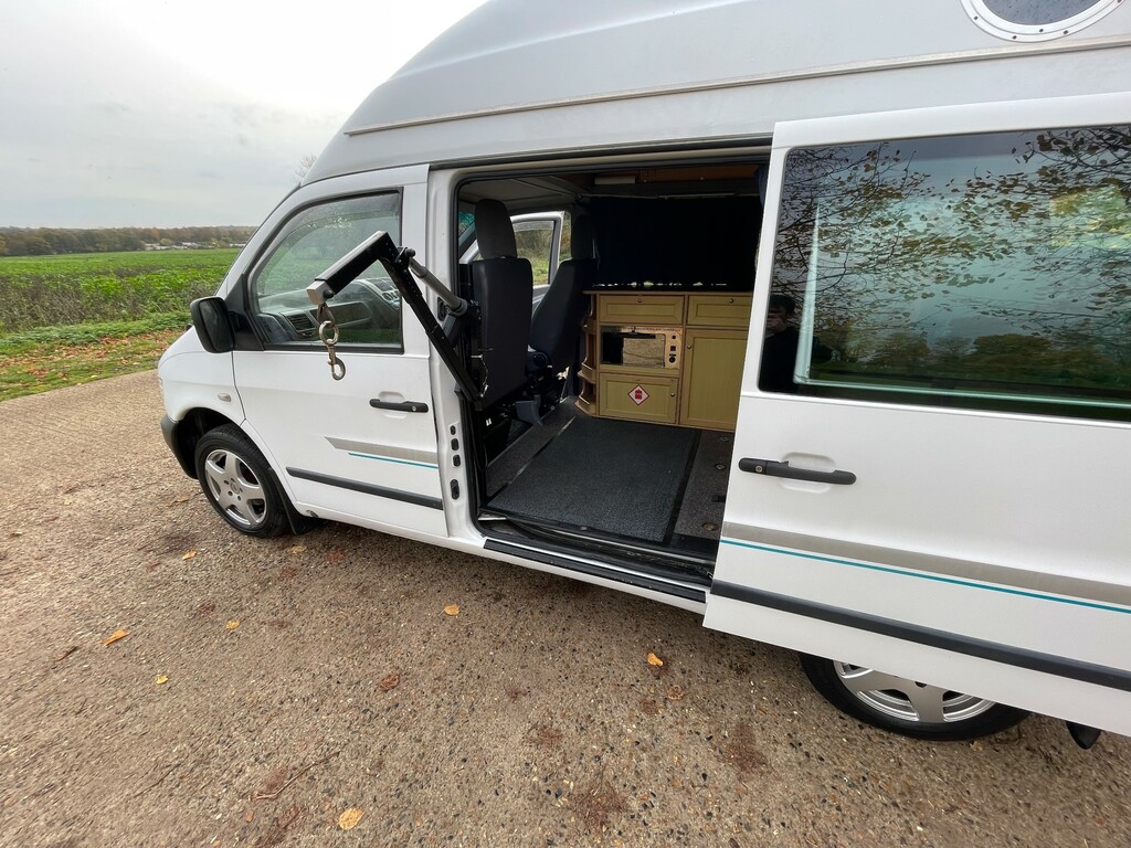 Mercedes-Benz Vito Camper Van  #16