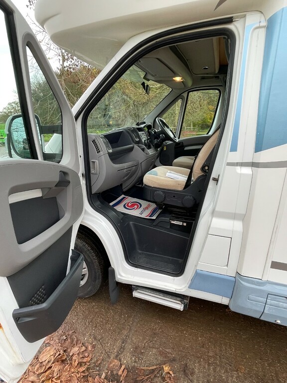 Peugeot Boxer 2.2L Null White #9