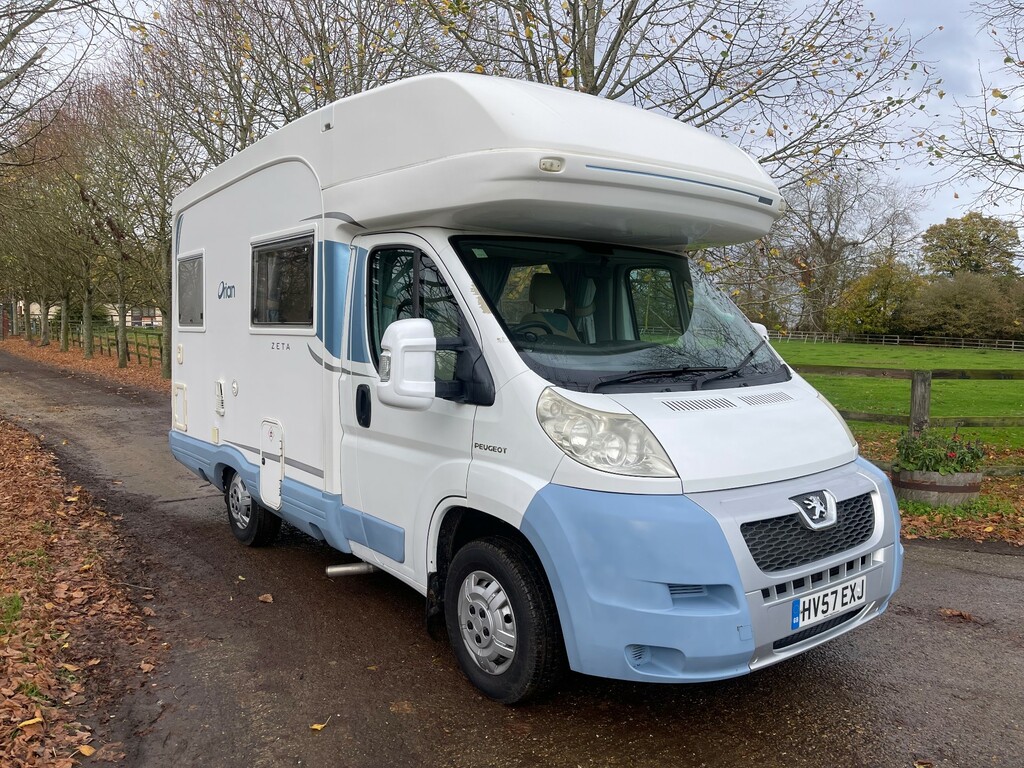 Peugeot Boxer 2.2L Null White #1
