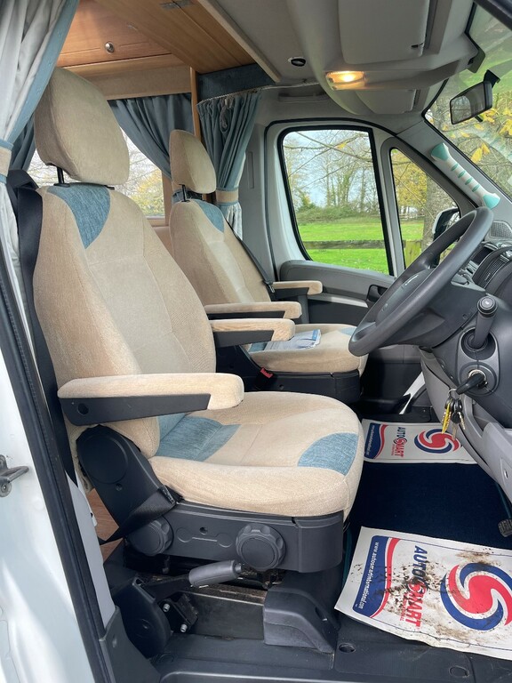 Peugeot Boxer 2.2L Null White #10