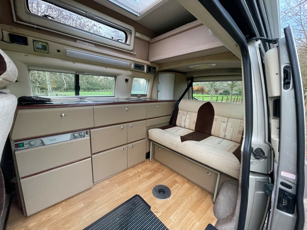 Volkswagen Transporter T30 Swb Cvn Wv 130Tdi #5