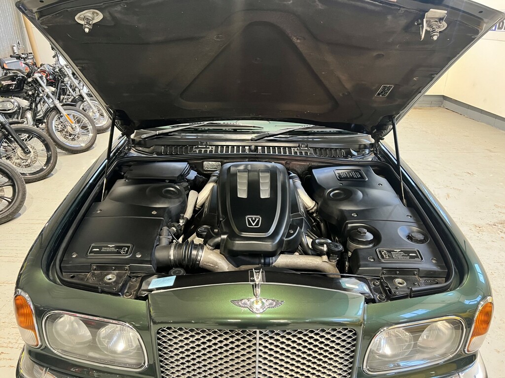 Bentley Arnage Saloon 4.4 V8 1998S Green #26