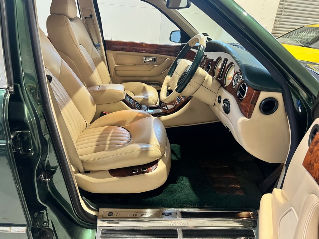 Bentley Arnage Saloon 4.4 V8 1998S Green #16