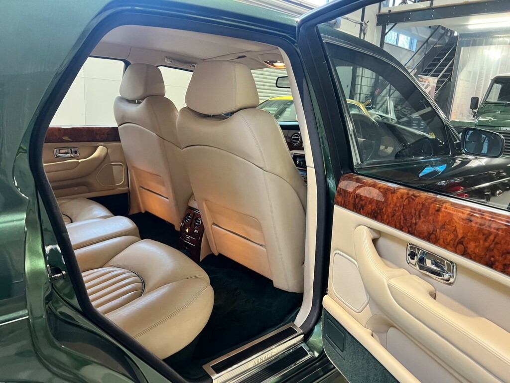 Bentley Arnage Saloon 4.4 V8 1998S Green #23