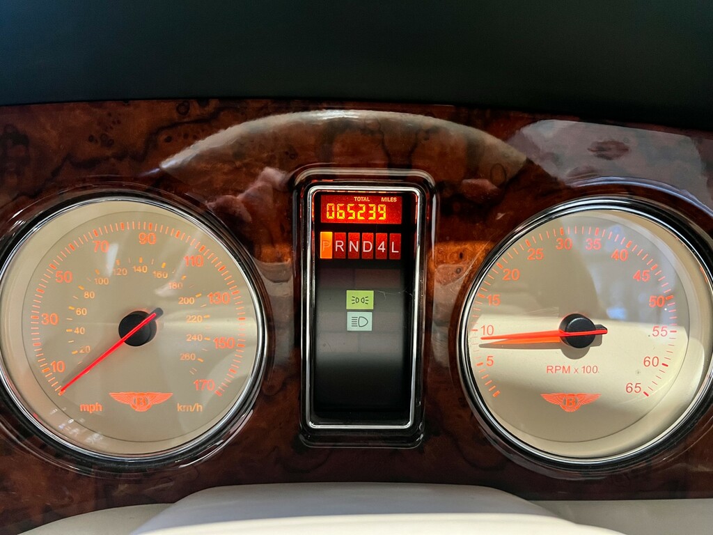 Bentley Arnage Saloon 4.4 V8 1998S Green #30