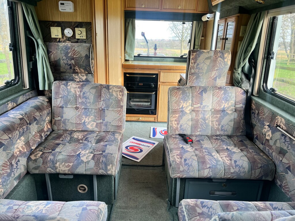 Peugeot Boxer 2.5Td Executive  #23
