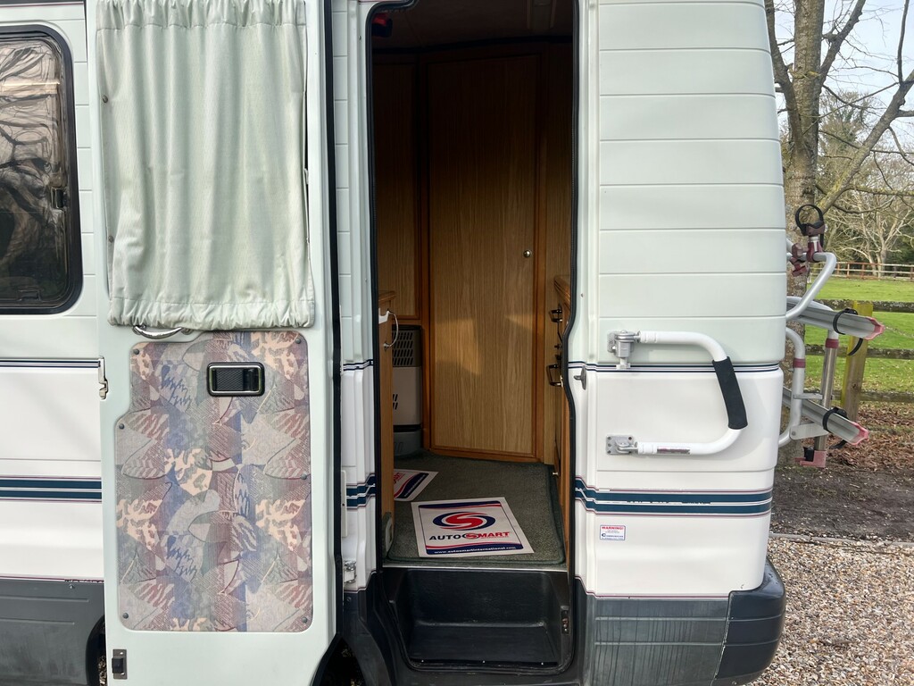 Peugeot Boxer 2.5Td Executive  #15