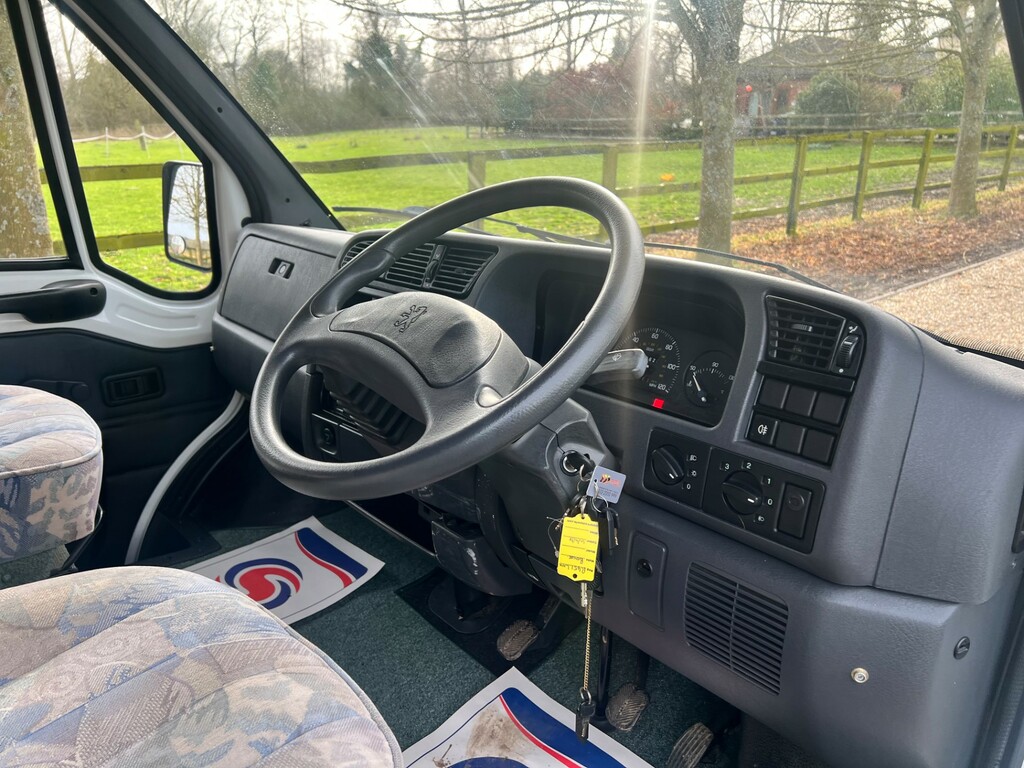 Peugeot Boxer 2.5Td Executive  #11