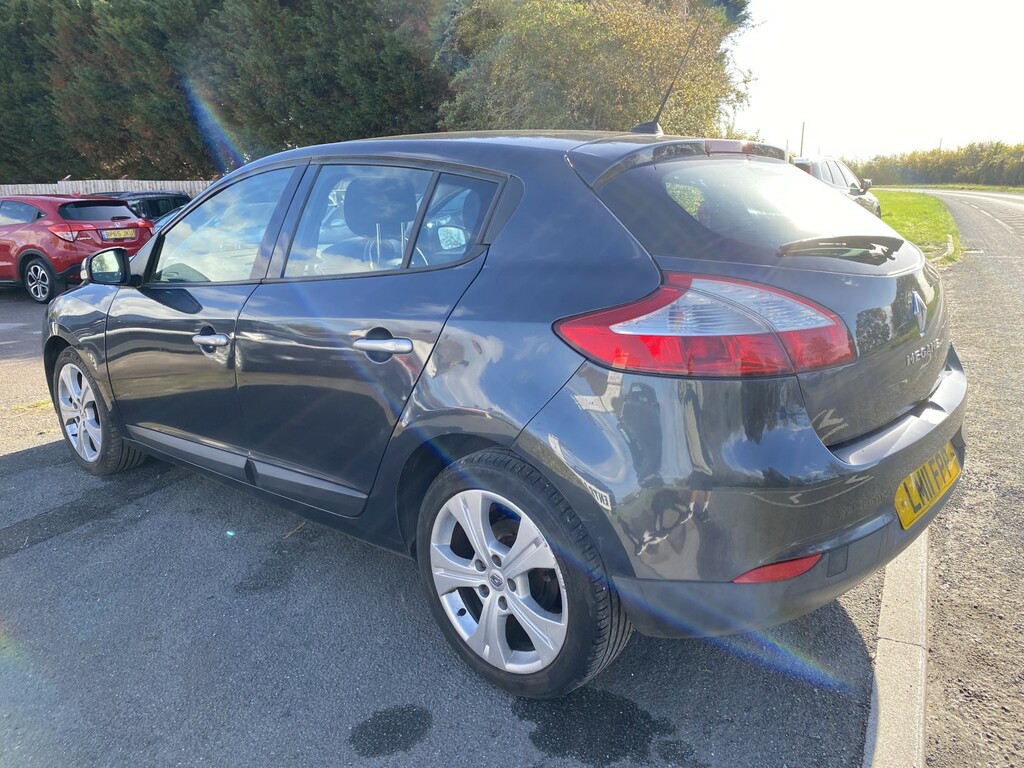 Renault Megane Hatchback 1.5 Dci Dynamique Tomtom 2011 Grey #6