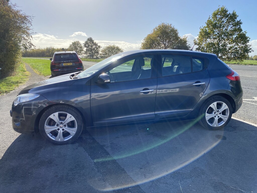 Renault Megane Hatchback 1.5 Dci Dynamique Tomtom 2011 Grey #5