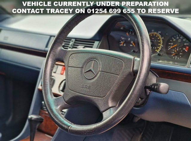 Mercedes-Benz E Class E320 7 Seater 3.2 Silver #2