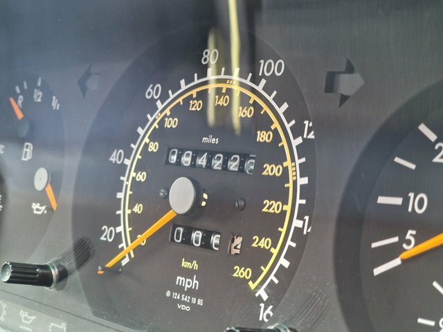 Mercedes-Benz E Class E320 7 Seater 3.2 Silver #3