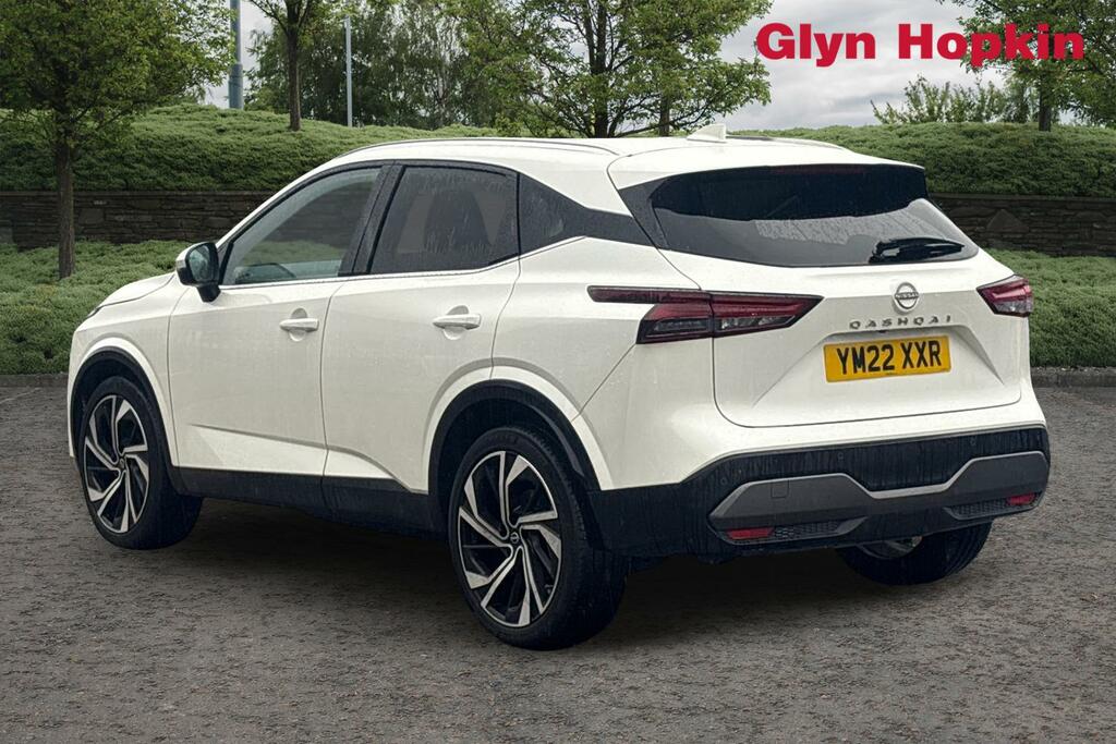 Nissan Qashqai 1.3 Dig-t Mh 158 Tekna YM22XXR White #5