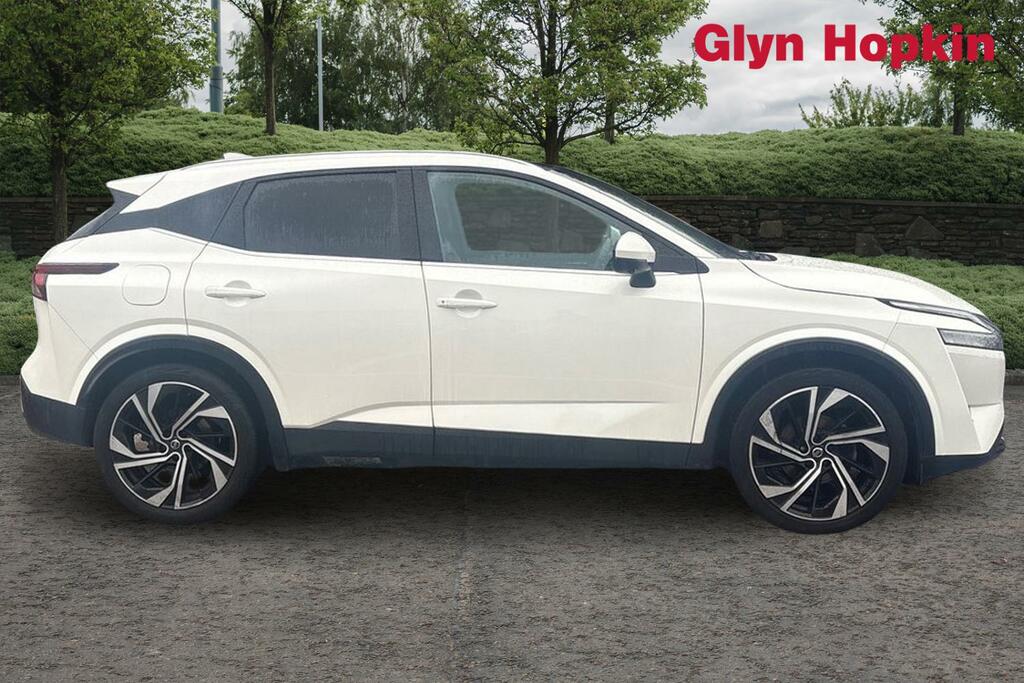 Nissan Qashqai 1.3 Dig-t Mh 158 Tekna YM22XXR White #2