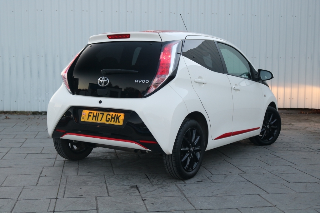 Toyota Aygo Hatchback 1.0 Vvt-i Red #4