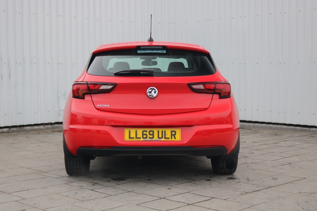 Vauxhall Astra Hatchback 1.4 Griffin Red #5
