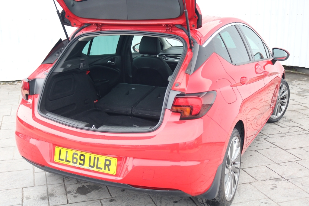 Vauxhall Astra Hatchback 1.4 Griffin Red #6