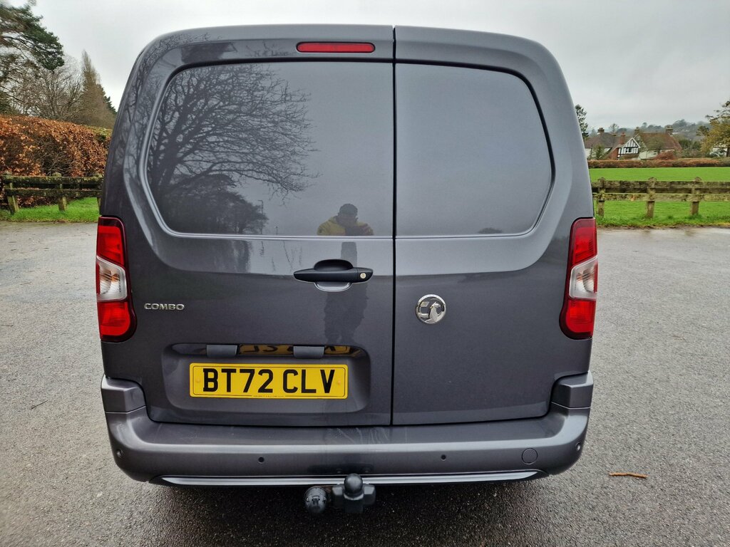 Vauxhall Combo 1.5 Turbo D 2300 Sportive Panel Van 6Dr Man BT72CLV Grey #6