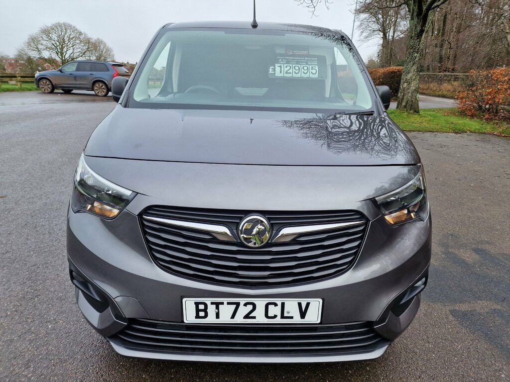 Vauxhall Combo 1.5 Turbo D 2300 Sportive Panel Van 6Dr Man BT72CLV Grey #2