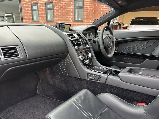 Aston Martin Vantage 4.7 V8 S Coupe Sportshift Euro 5 430 B Black