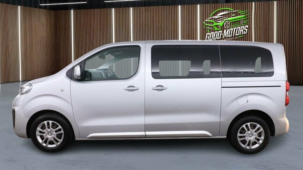 Peugeot Traveller 1.6L Business Silver