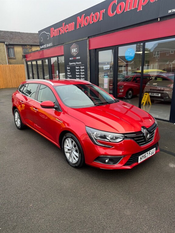 Renault Megane 1.5 Dci Dynamique Nav Sport Tourer Euro 6 Ss Red