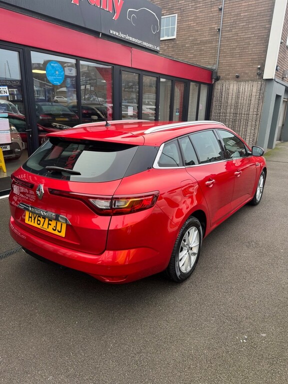 Renault Megane 1.5 Dci Dynamique Nav Sport Tourer Euro 6 Ss HY67FJJ Red #2